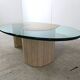 Table basse en travertin et verre années 1970, Italie