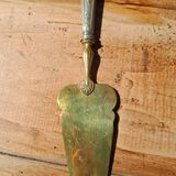 Old cake or pie server