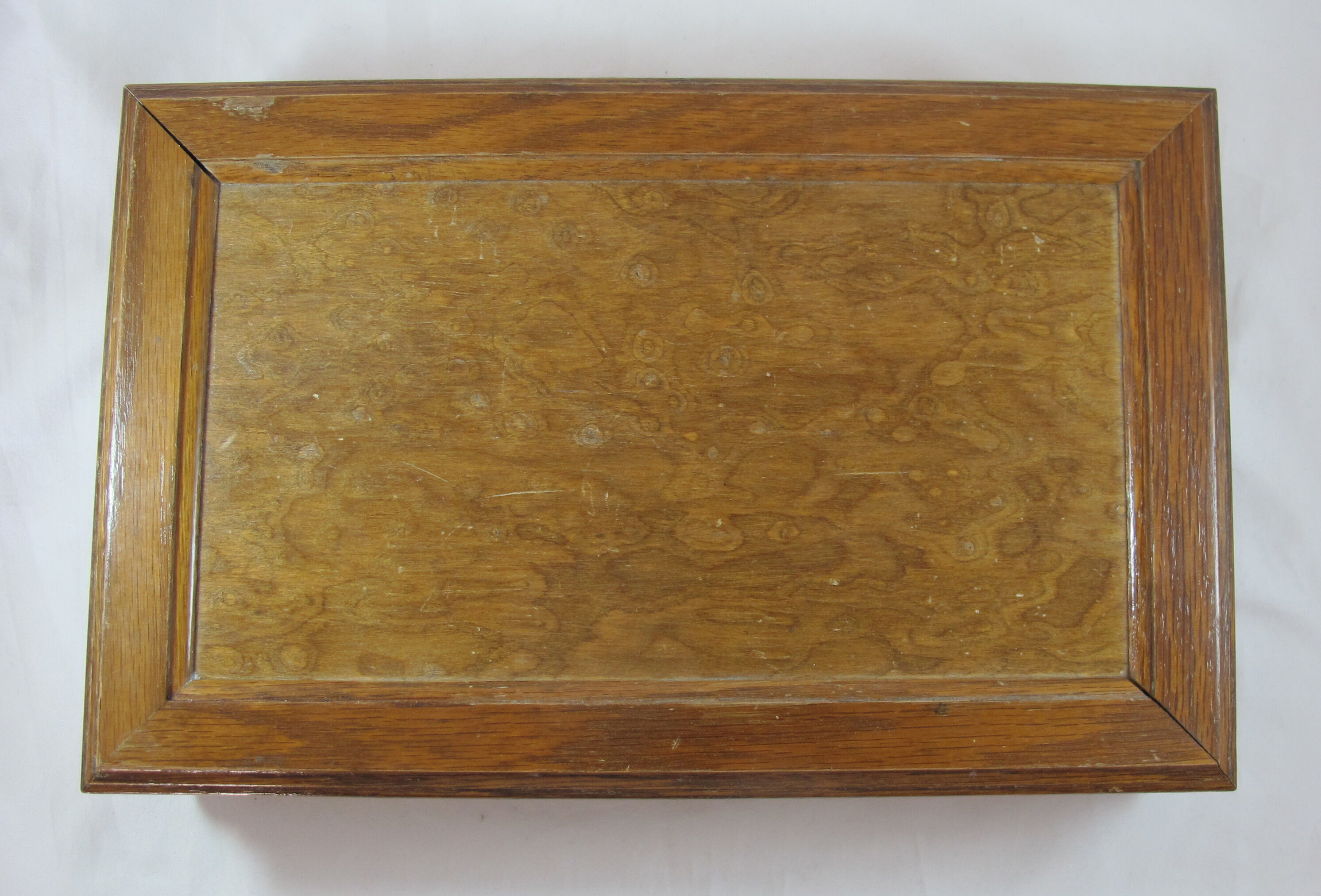 Wooden jewelry box