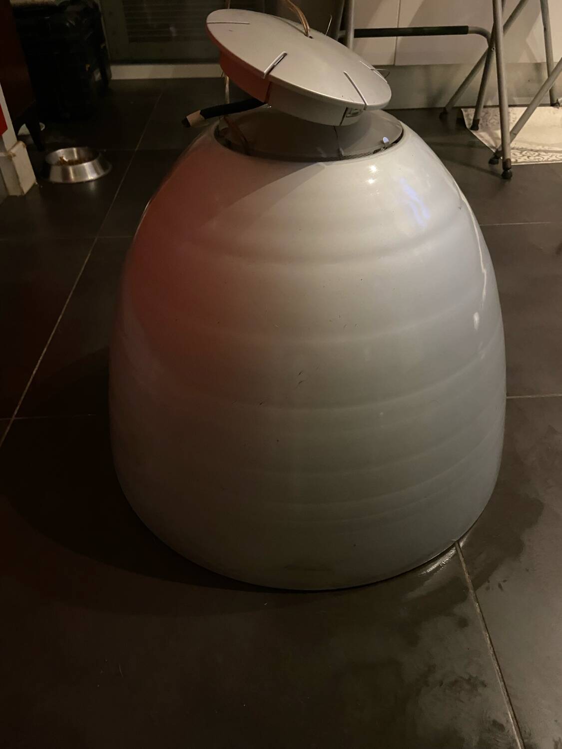 Industrial ball suspension