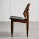 Chaise moderne du milieu du siècle par Elliots of Newbury en cuir noir et teck, années 1960