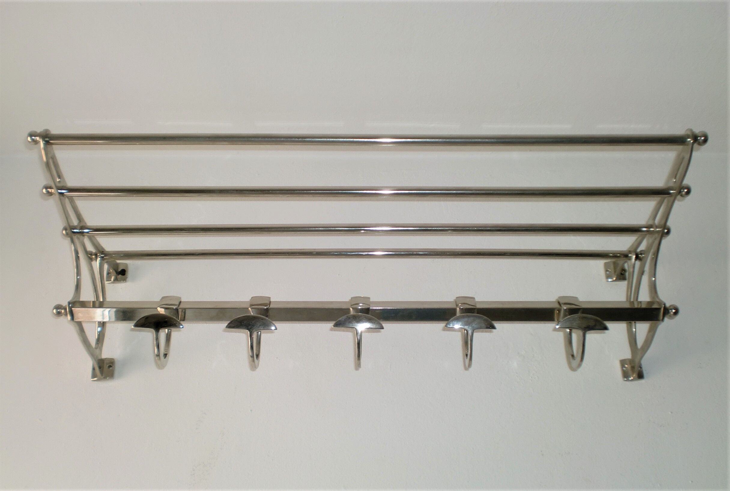 Art-Deco / Art-Nouveau Coat Rack & 2 Hangers