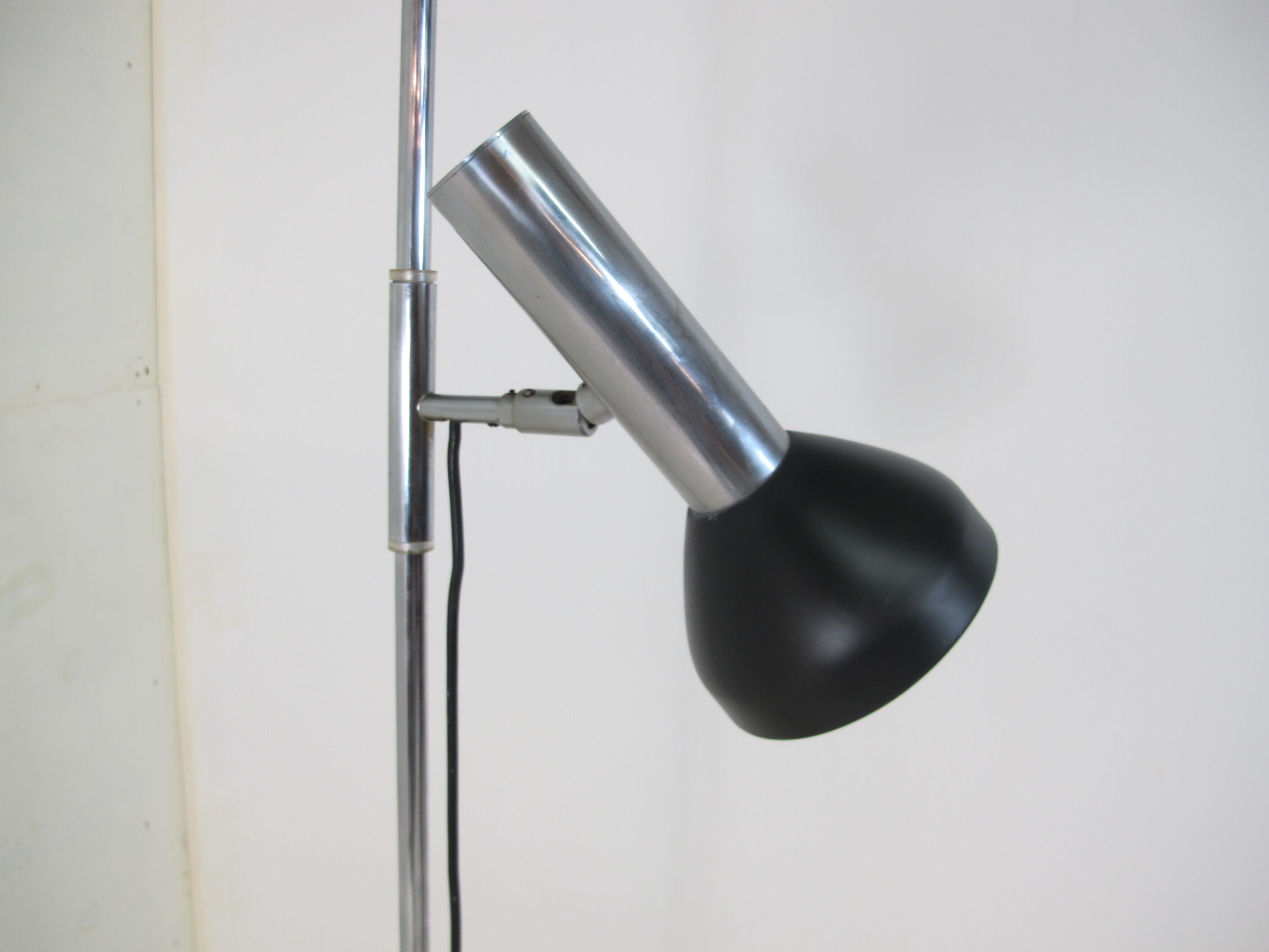Mid-century chrome plated steel adjustable floor lamp from Gepo, 1960s