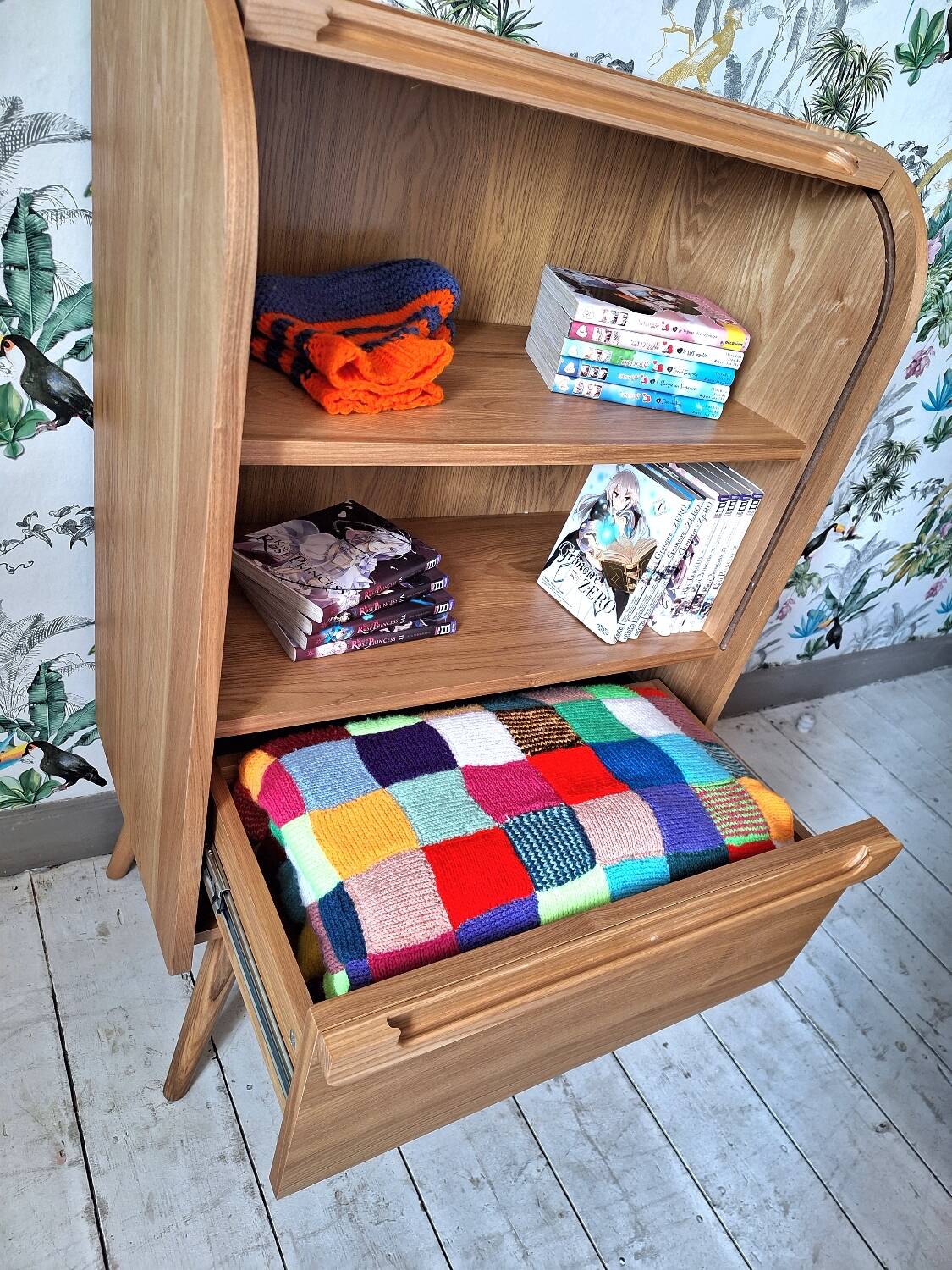 Wapong Oak Color Curtain File Cabinet