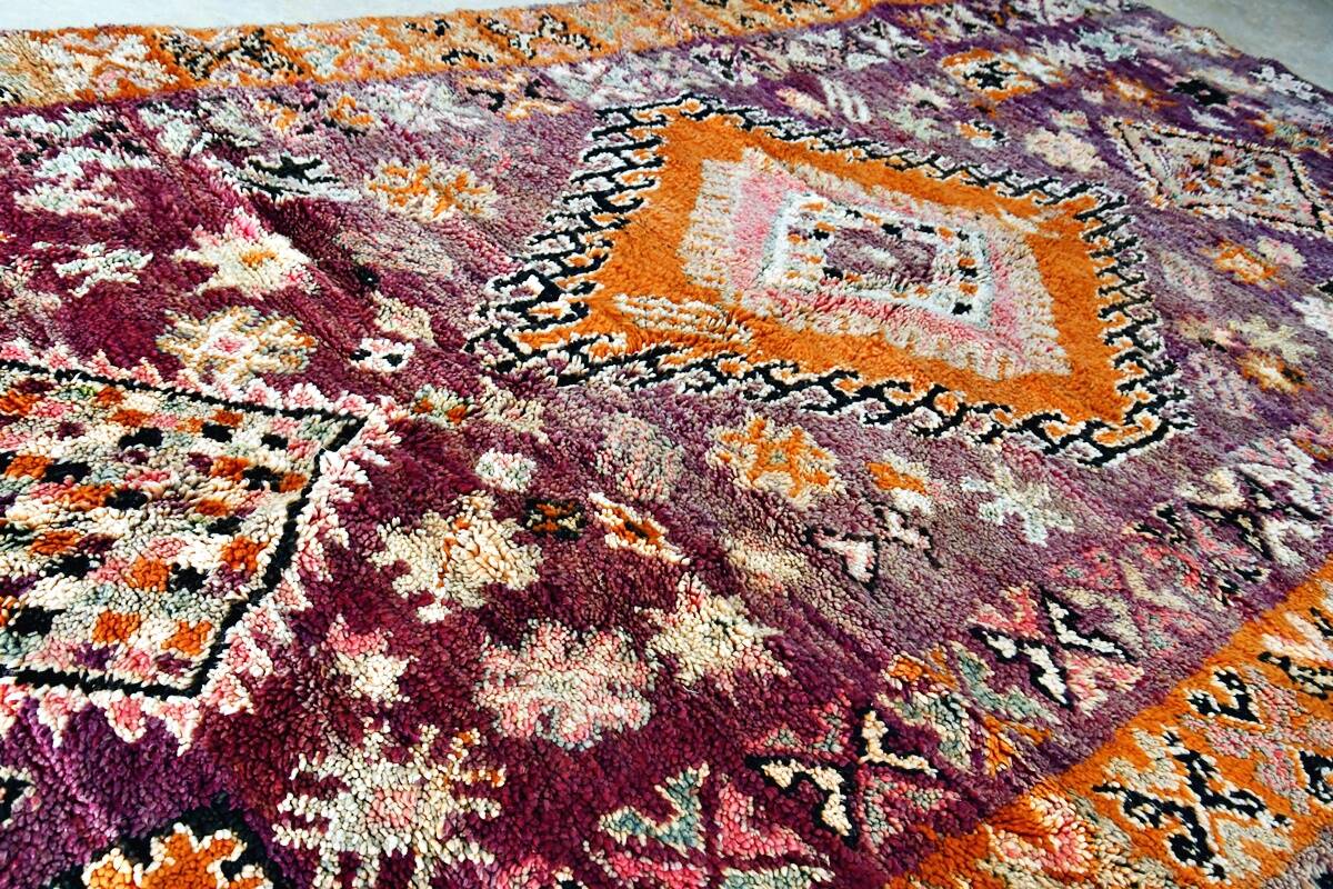 Moroccan Berber rug Boujaad vintage 356 x 190 cm Excellent condition
