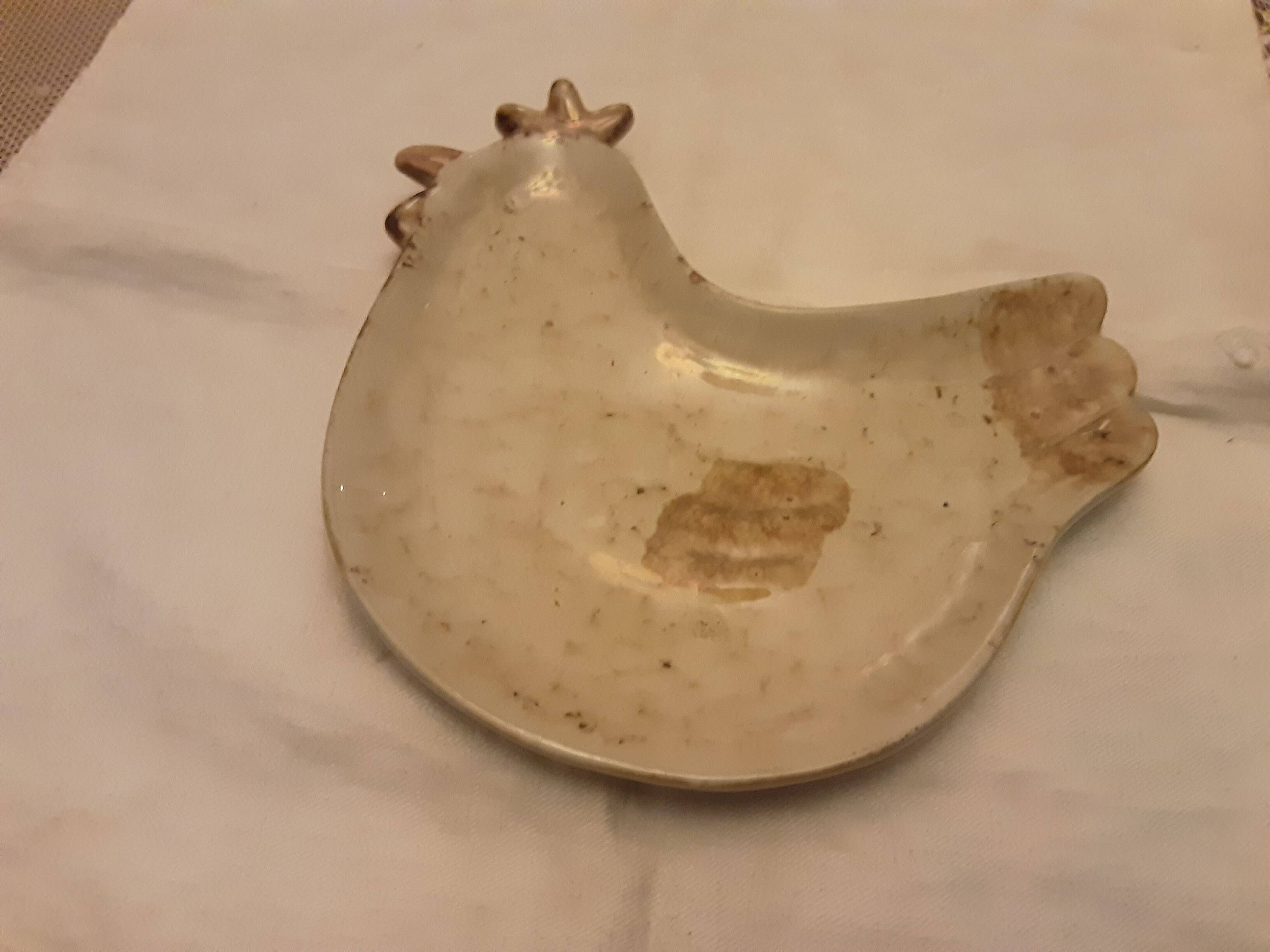 Empty enamelled ceramic pocket chicken