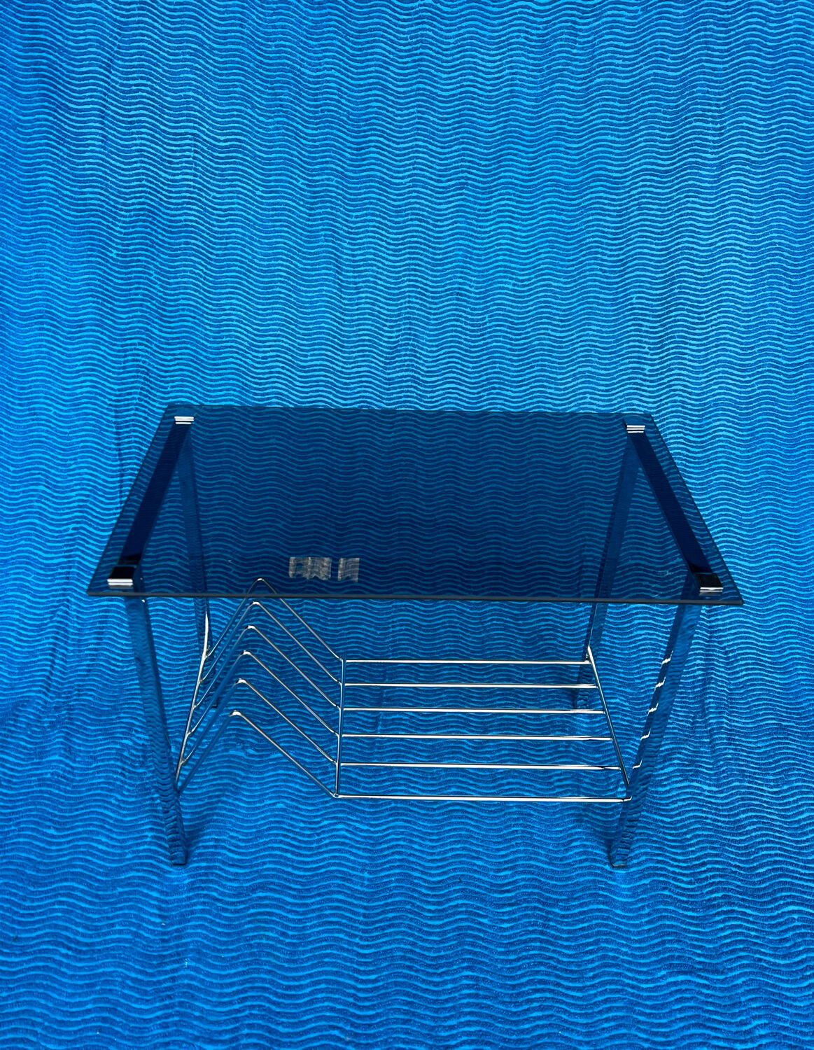 Vintage vinyl record/newspaper storage unit 1960-1970 chrome structure