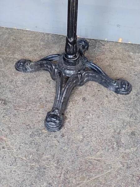 67cm marble bistro table / pedestal table
