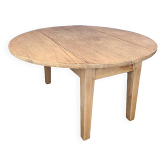 Vintage farmhouse coffee table with flap