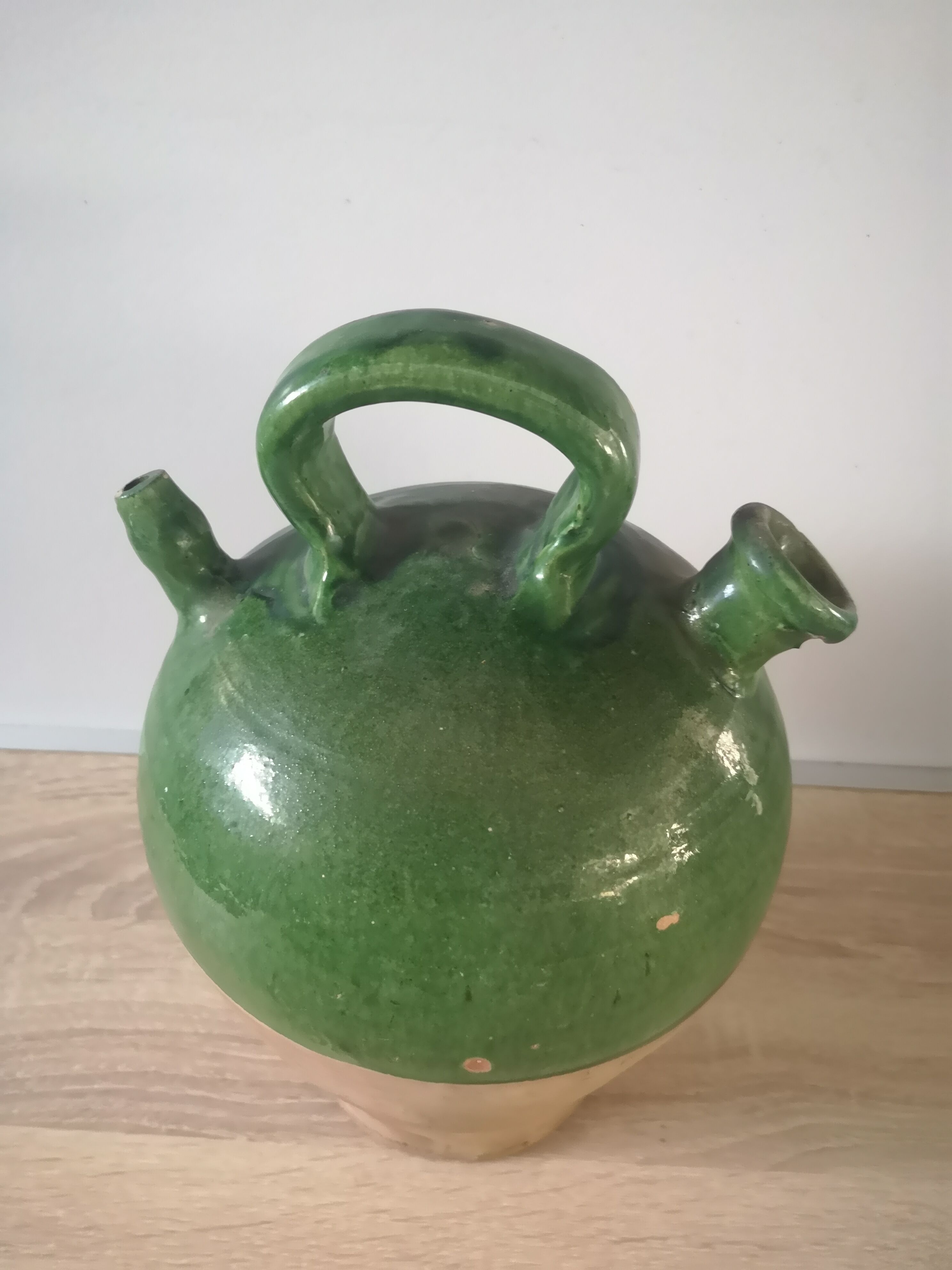 Vernissee jug