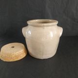 Greige sandstone pot with lid