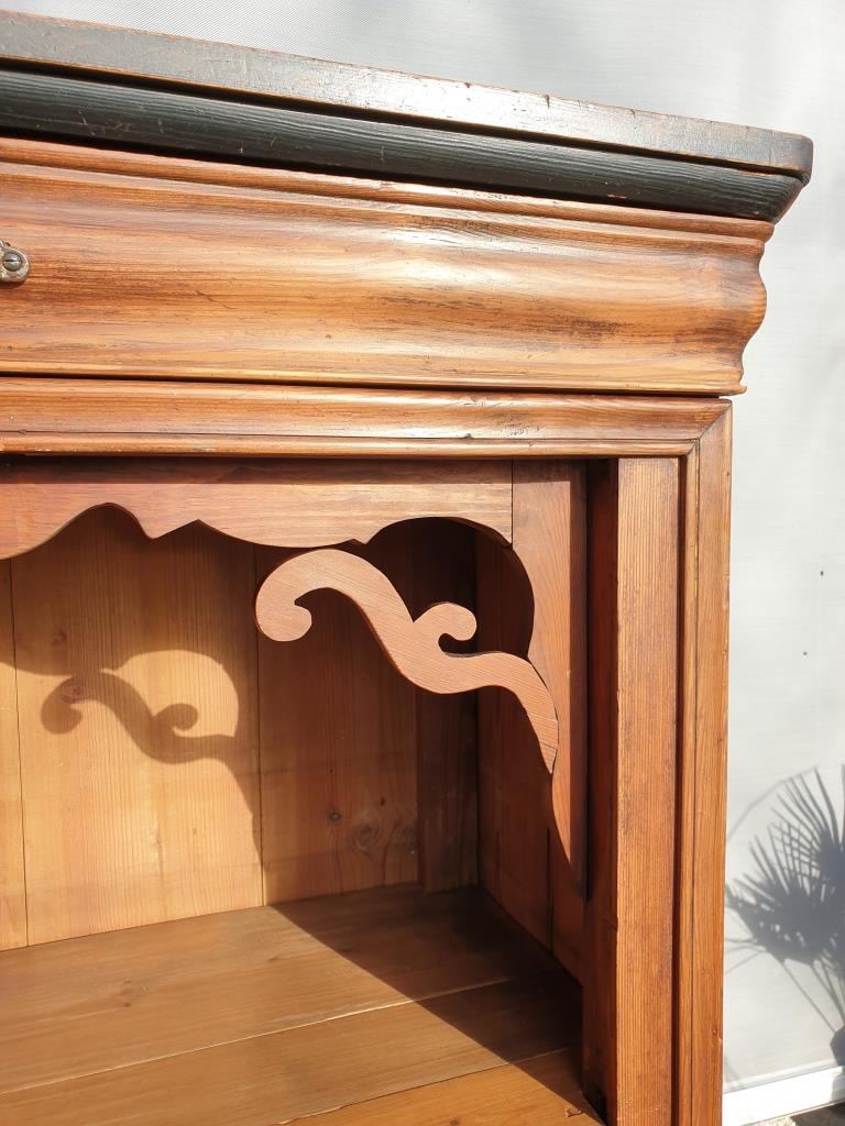 High chest of drawers furniture XIXth with niche