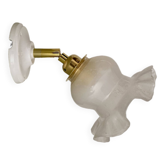 Vintage tulip wall light in white opaline