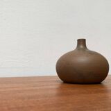 Minimalist ceramic vase from a German studio by Siegfried Gramann for Töpferhof Römhild, 1960s.