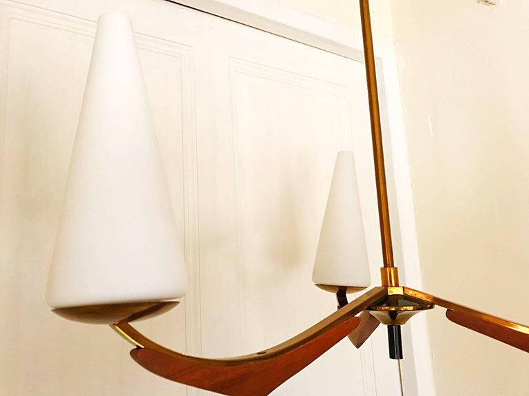 Chandelier french Arlus opaline and wood 1950