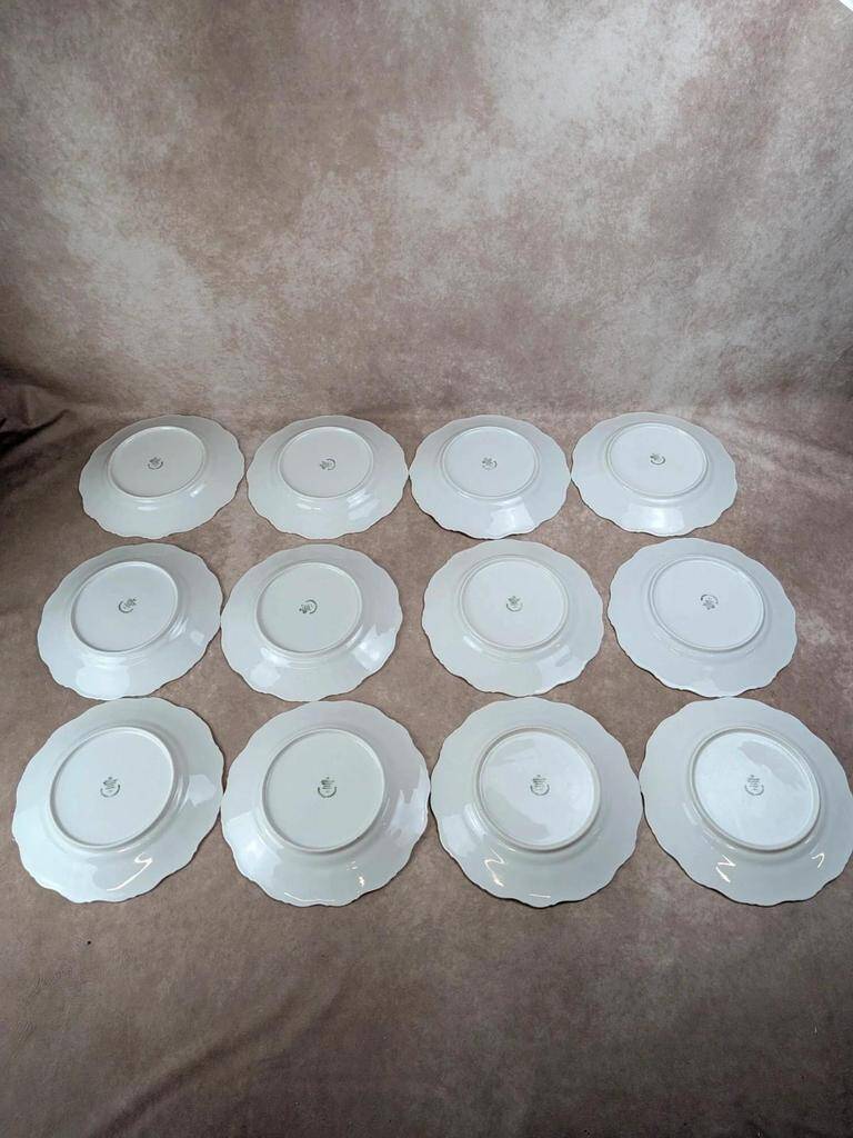 Set of 12 flat plates Seltmann Weiden Bavaria Theresia red