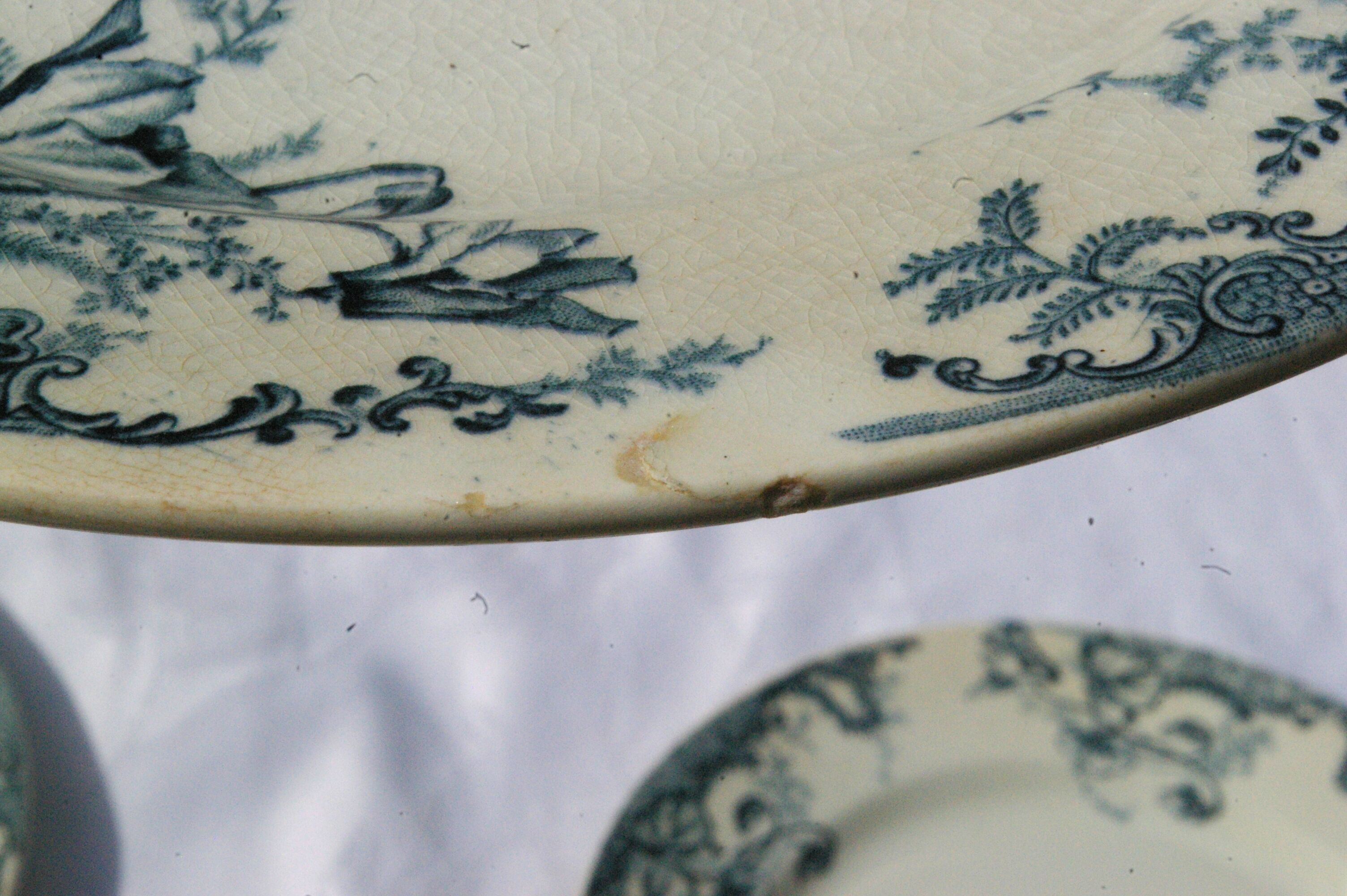 8 Flat plates in Clairefontaine Léon Grave earthenware Cyclamens model