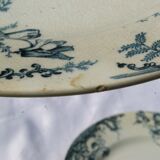 8 Flat plates in Clairefontaine Léon Grave earthenware Cyclamens model