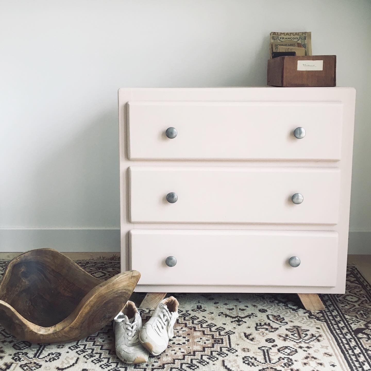 Vintage dresser