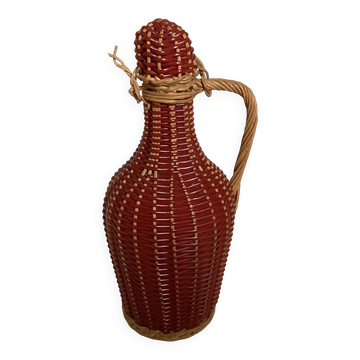 Petite bouteille décorative osier rouge bordeaux