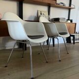 Set of 2 Vitra DAX plastic armchairs by Charles and Ray Eames