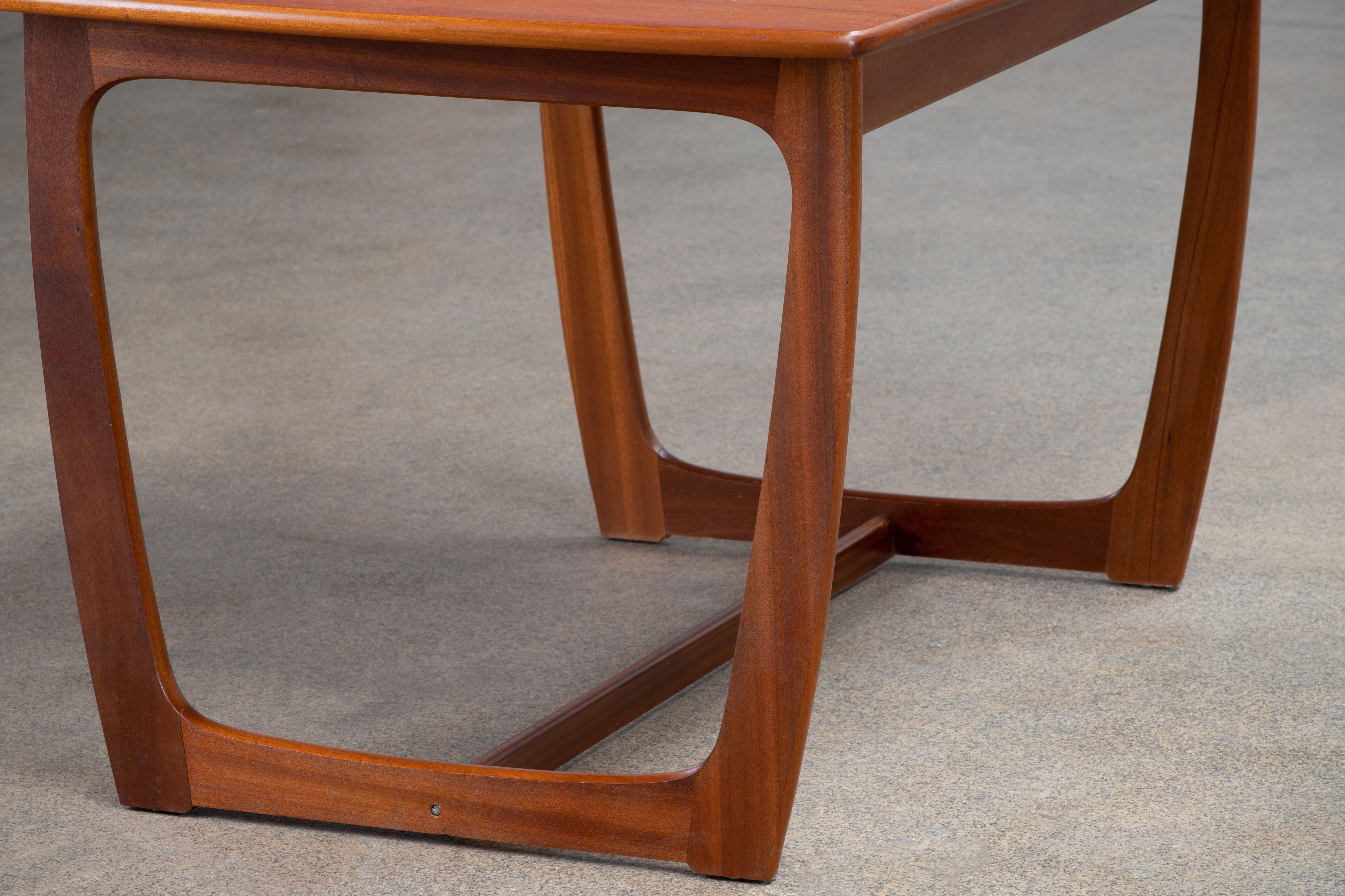 Vintage scandinavian table – 136 cm