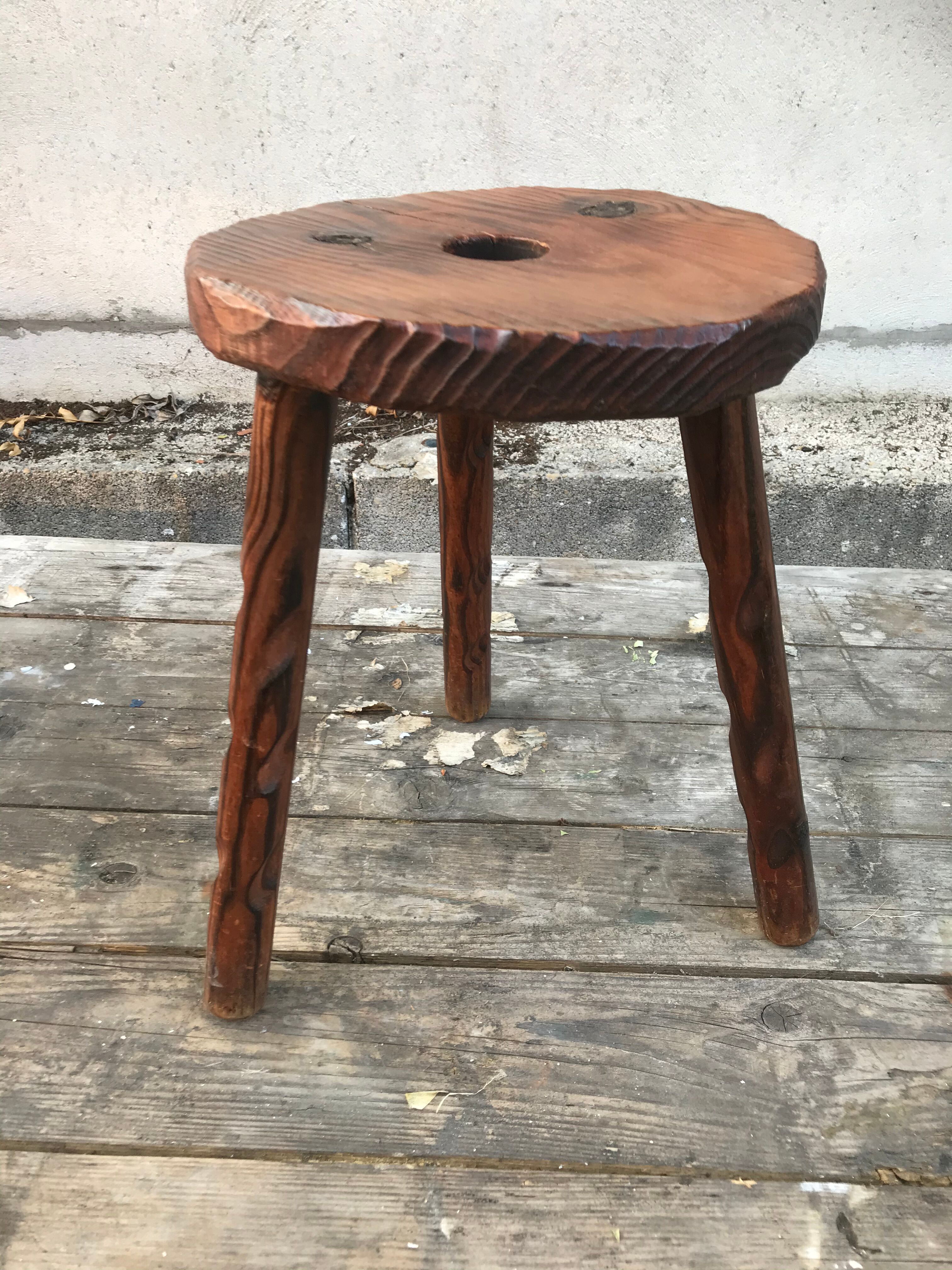 Old walking tabouret feet tripodes vintage wood