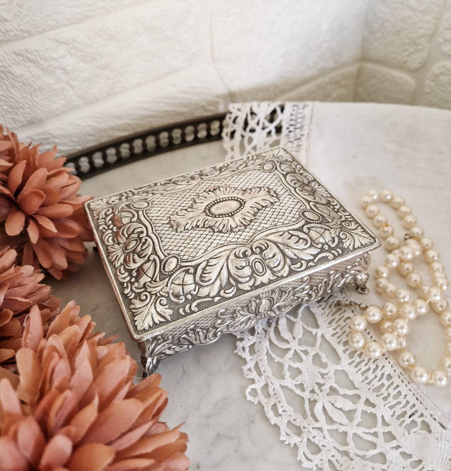 Vintage silver metal jewelry box