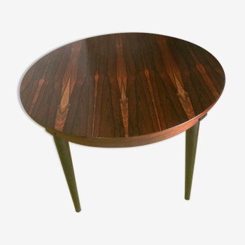 Scandinavian round table in rosewood with extension