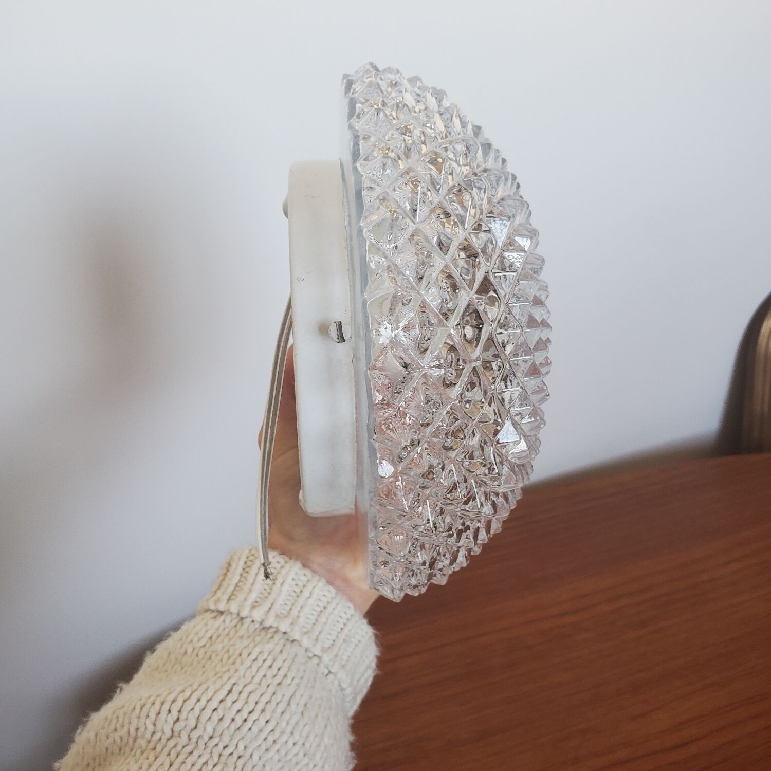 Diamond tip ceiling lamp