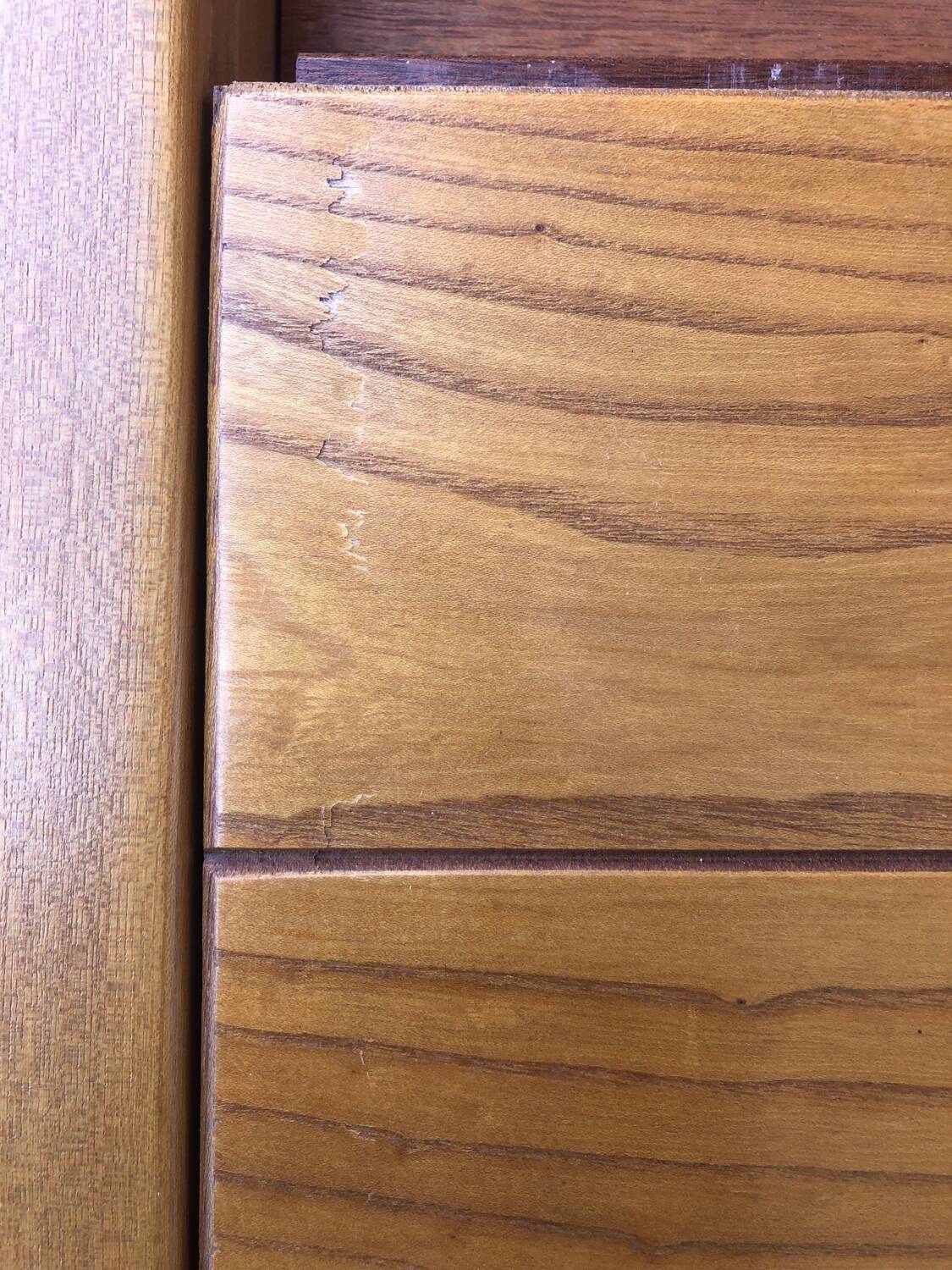 Maison Regain table and 4 chairs