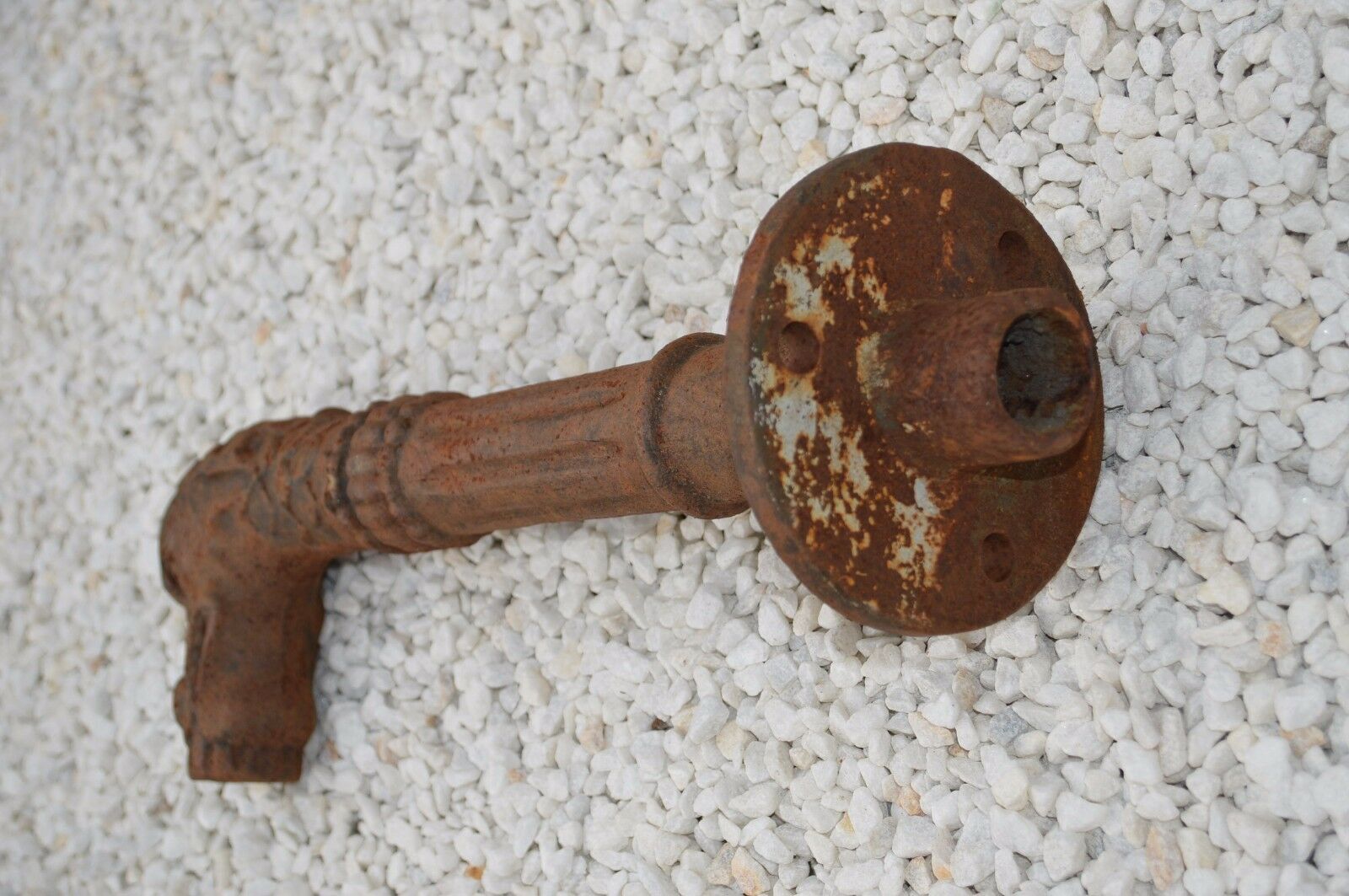 cast iron faucet for Provencal fountain or basin / dolphin