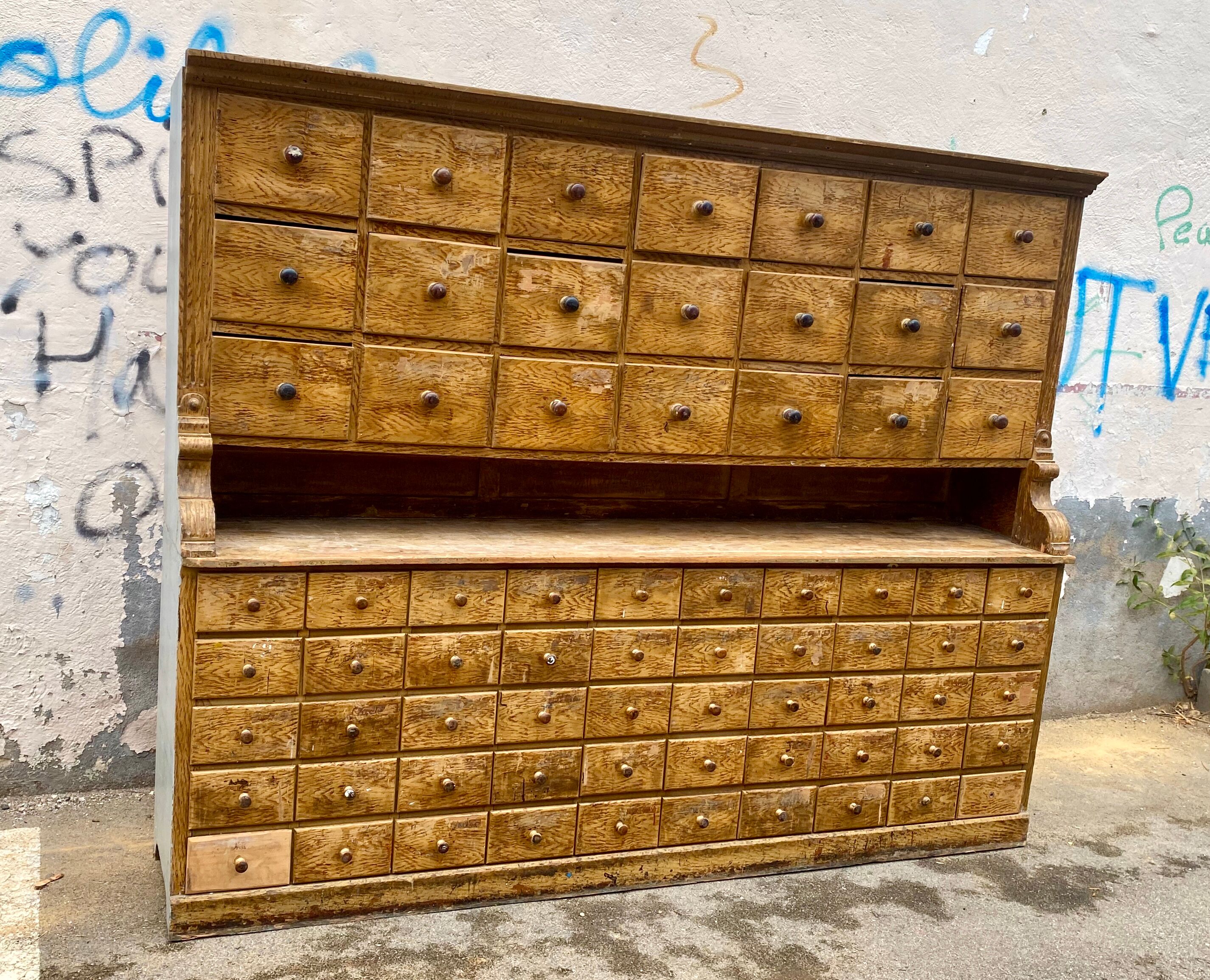 Pharmacy furniture in fir