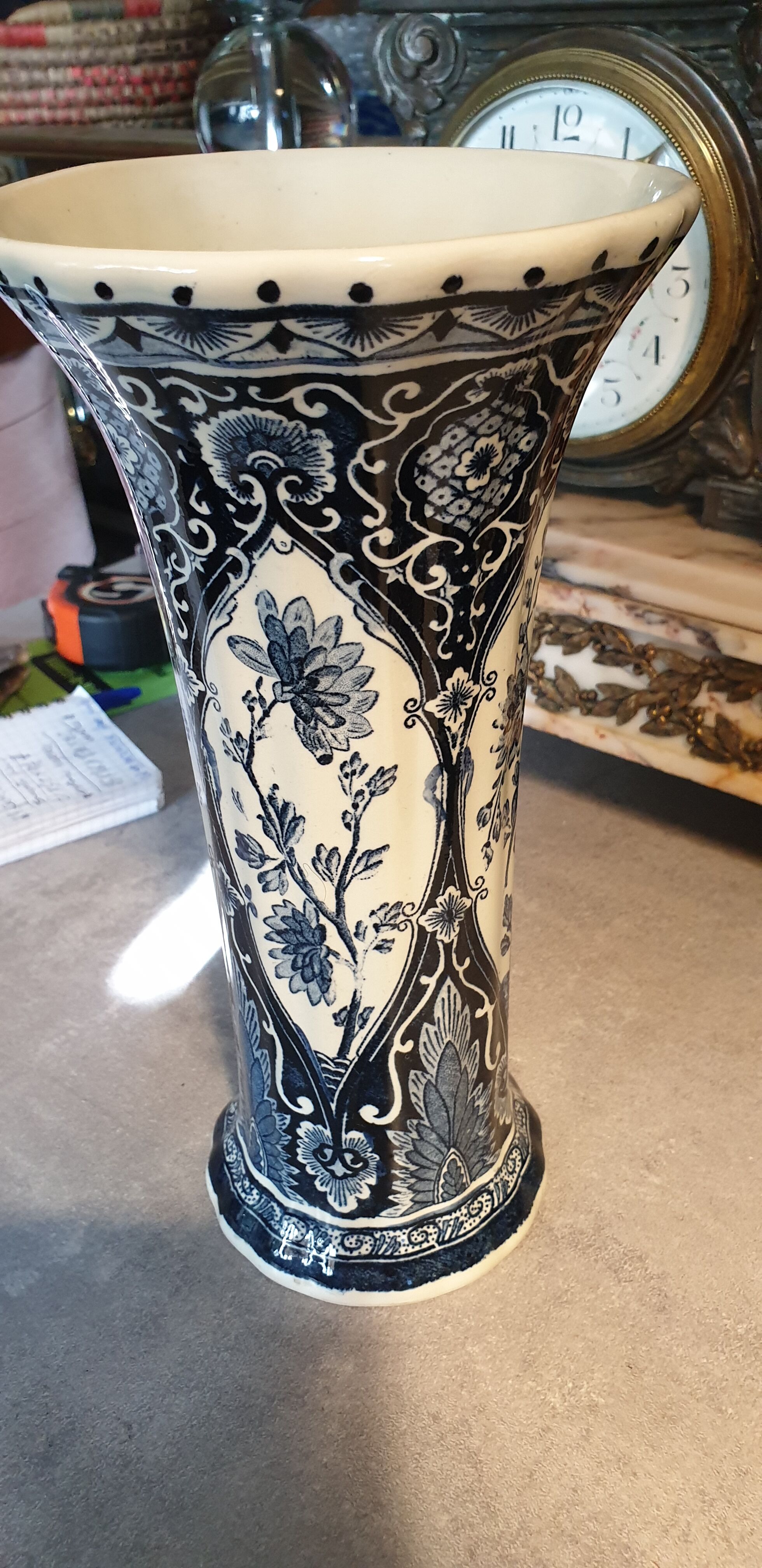Delft earthenware vase