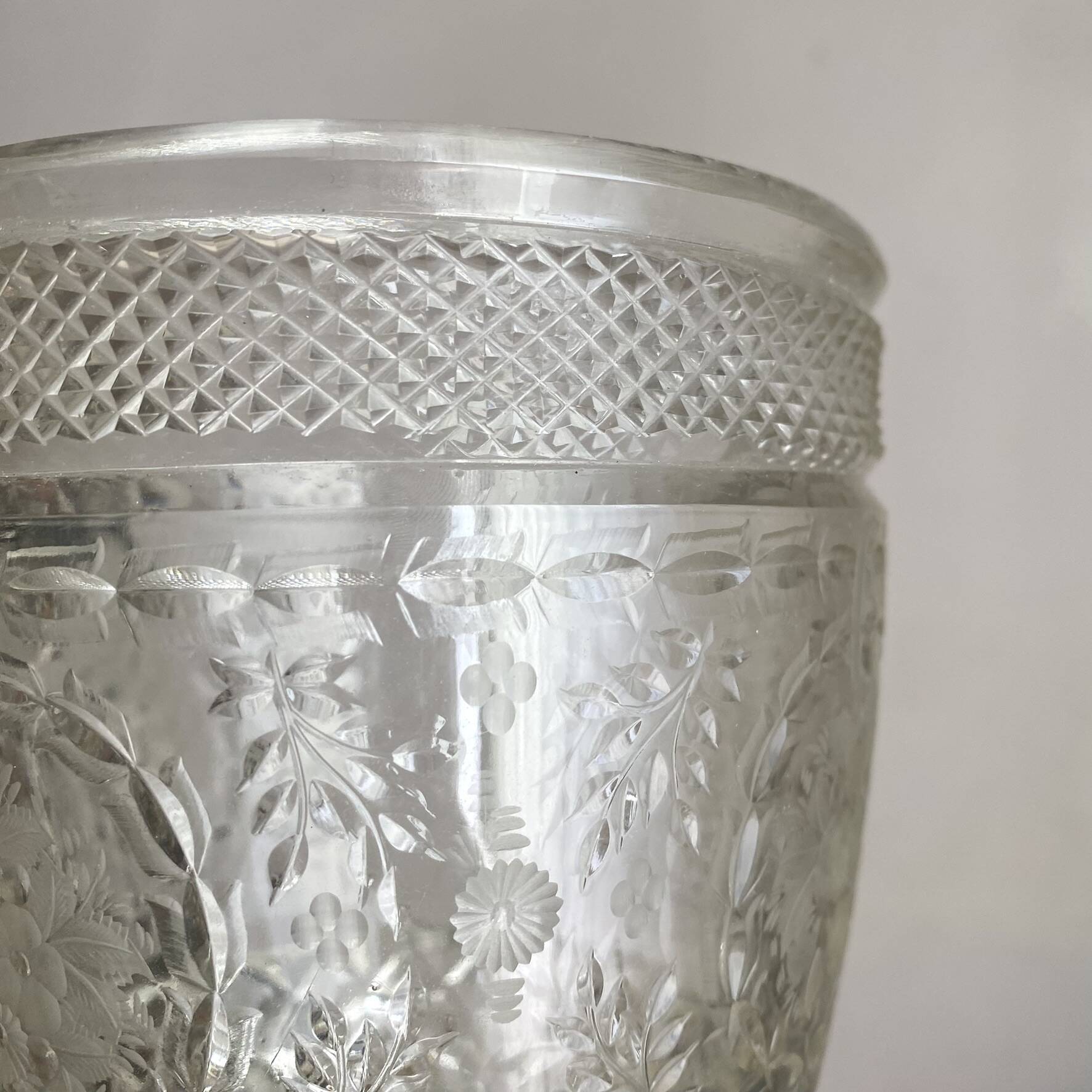 Large Médicis vase in crystal 23.5 cm