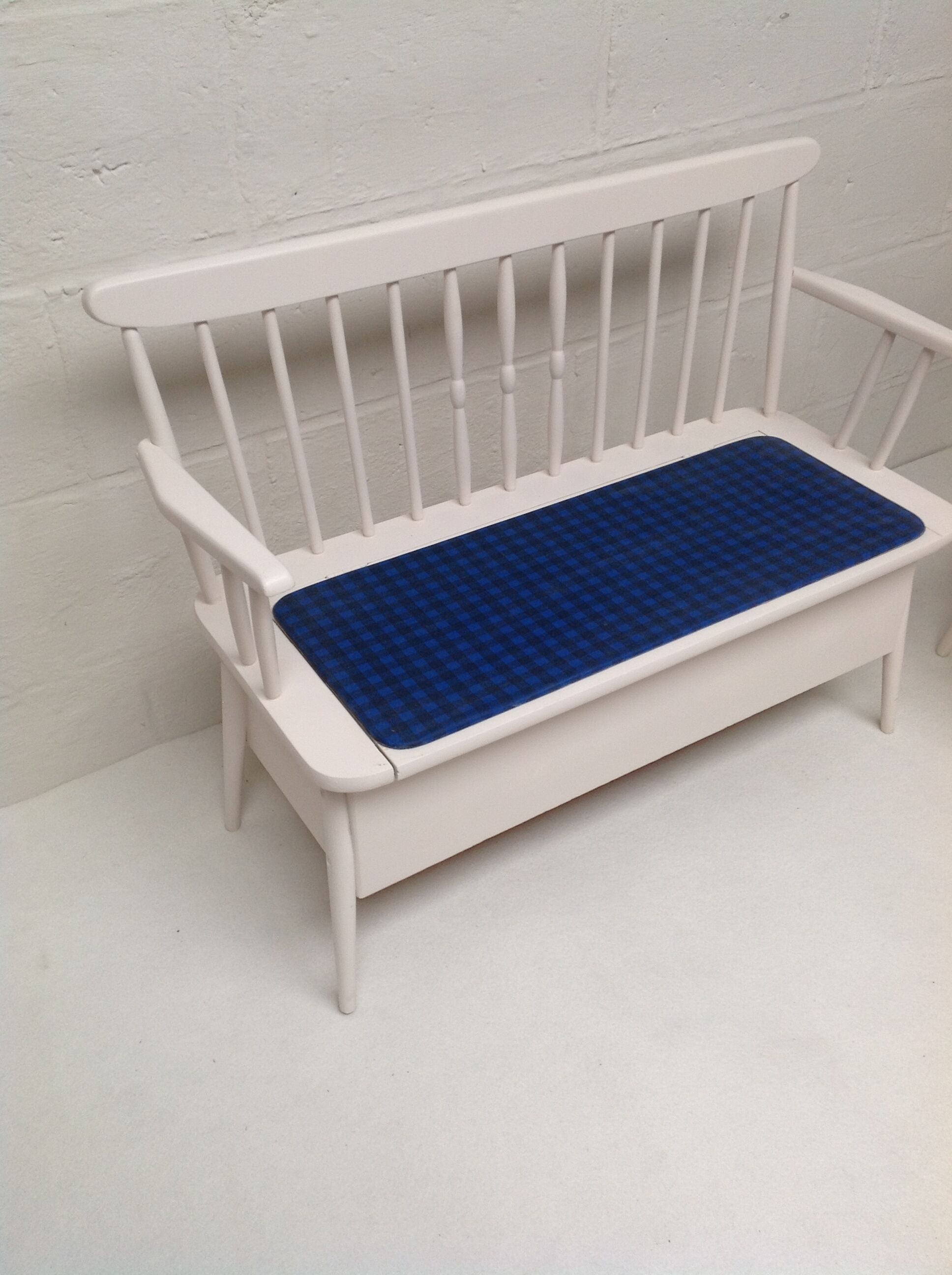 Bench chest year 50 "Herlag"