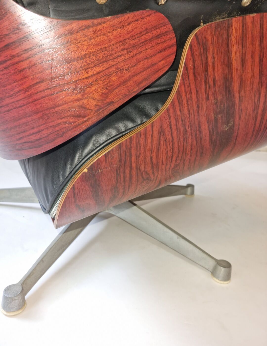 Eames Lounge chair & ottoman by Charles & Ray Eames for Herman Miller