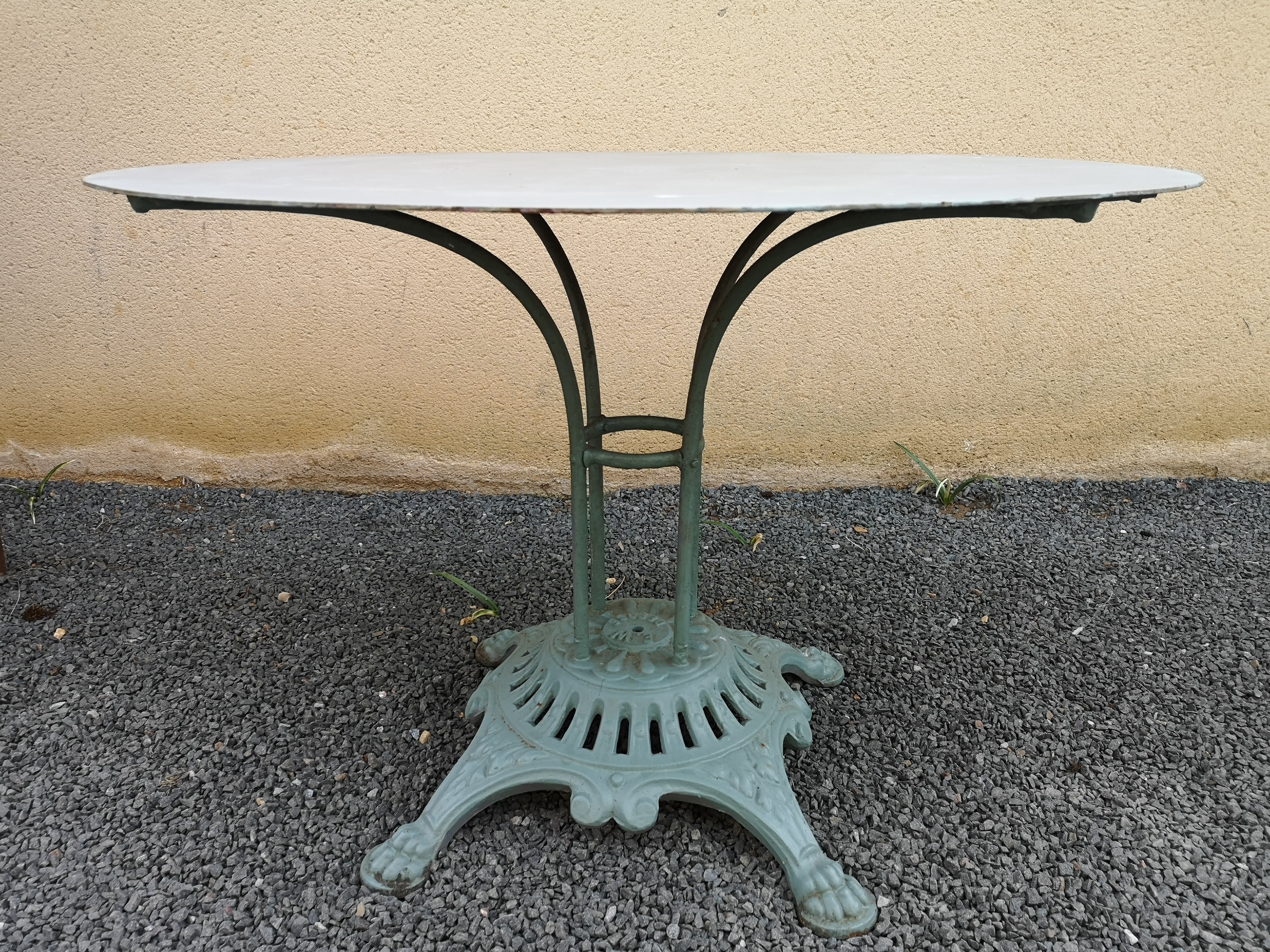 Metal garden table