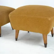 Italian Mid-Century pair of ottomans in the style of Gio Ponti. Italy 1950s