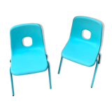 Lot de deux chaises coques en résine