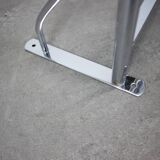 Porte-manteau mural chromé Bauhaus des années 1930