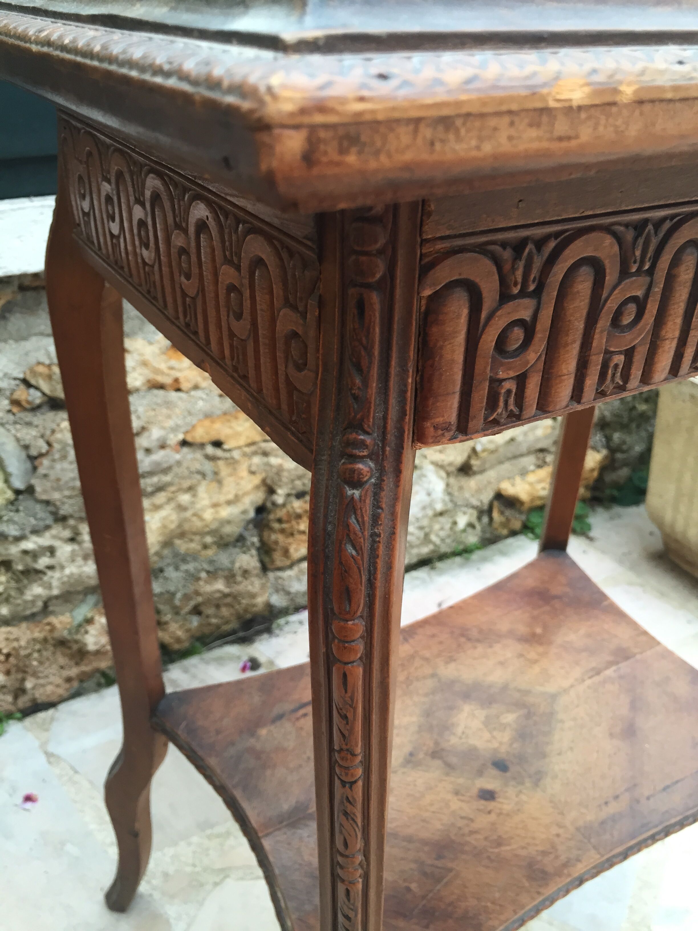 Table d'appoint ancienne