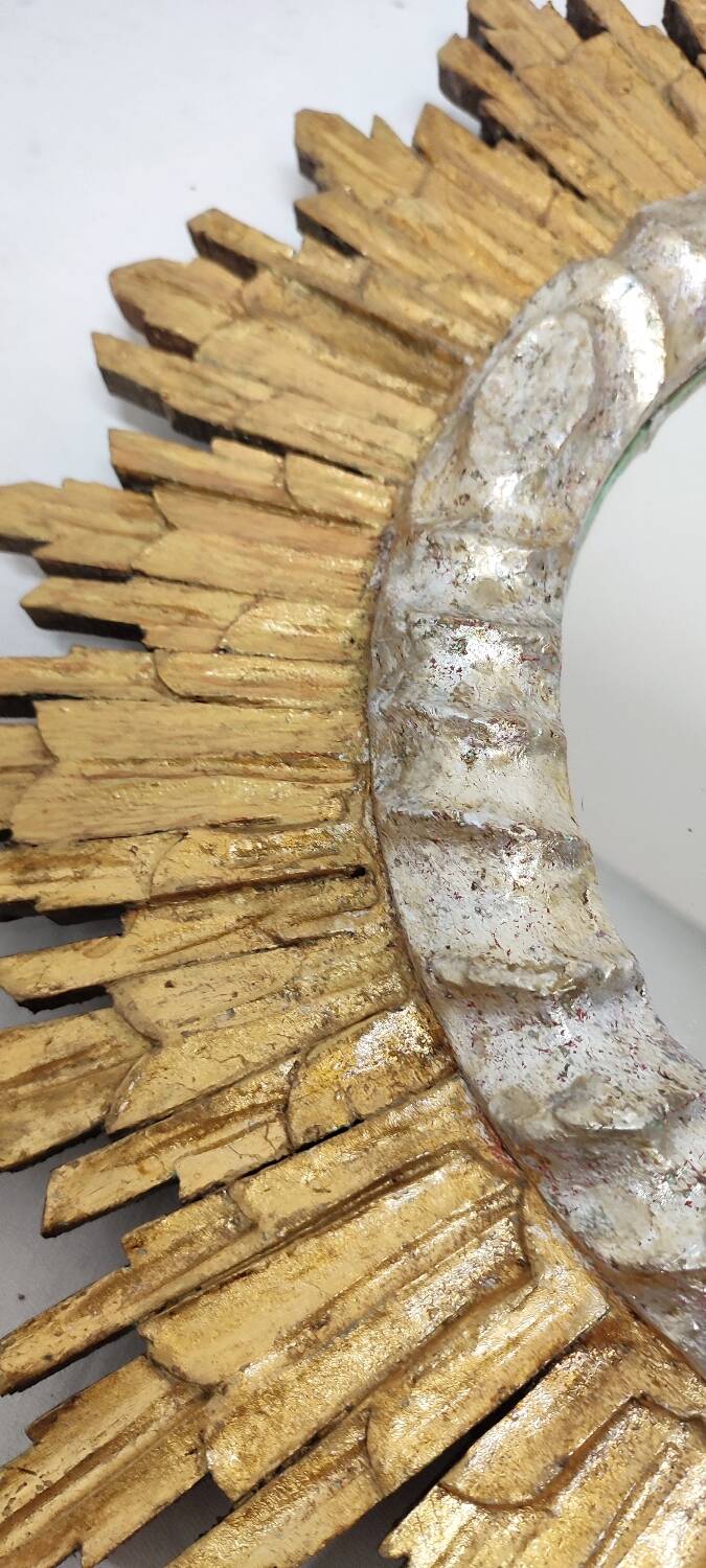 Miroir soleil en bois. Espagne, années 1960.