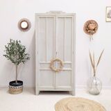 Armoire parisienne