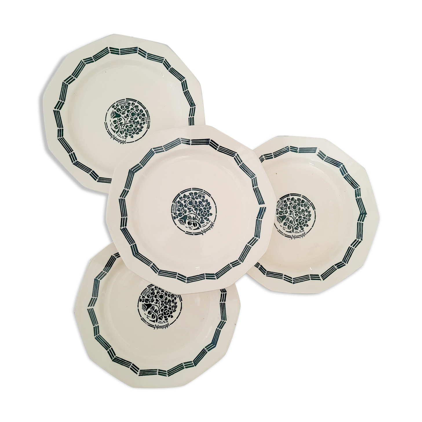 8 Dessert plates iron land