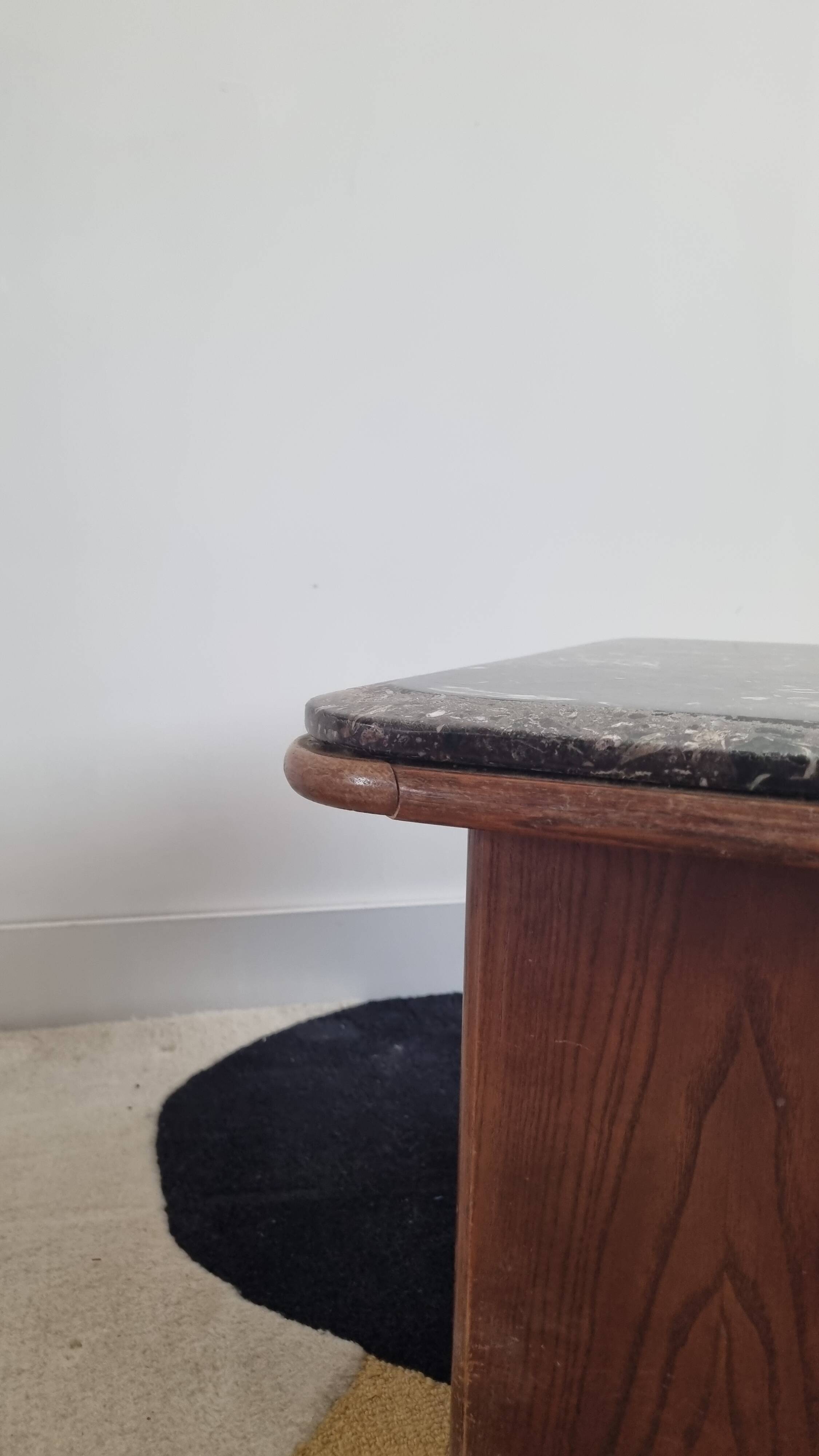 Table basse vintage en marbre