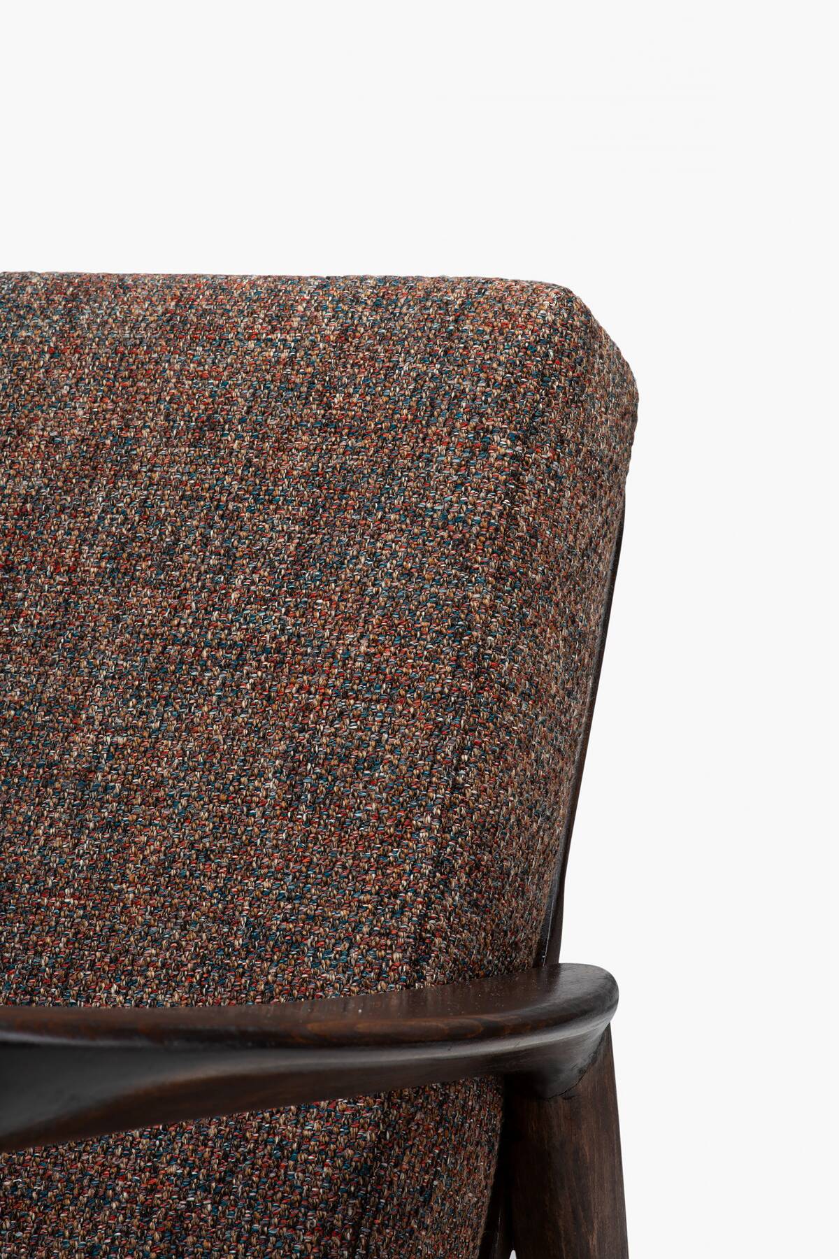 The pair of type 300-190 STEFAN armchairs