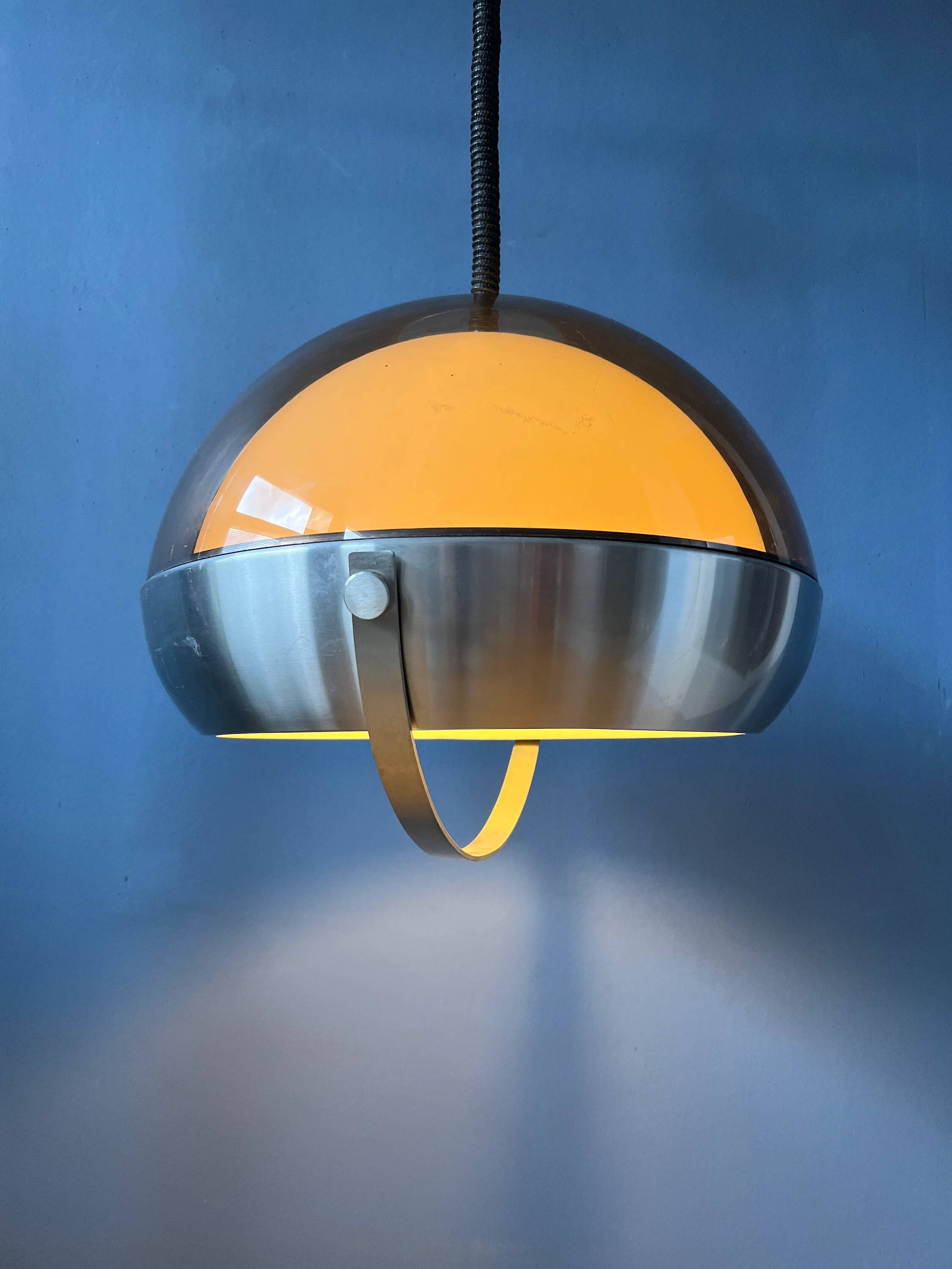 Suspension Space Age Mid-Century Lakro - adjustable height lamp from the 70s