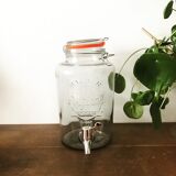 Beverage dispenser