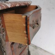 Commode galbee debut xxe marquetee bois de rose plateau marbre